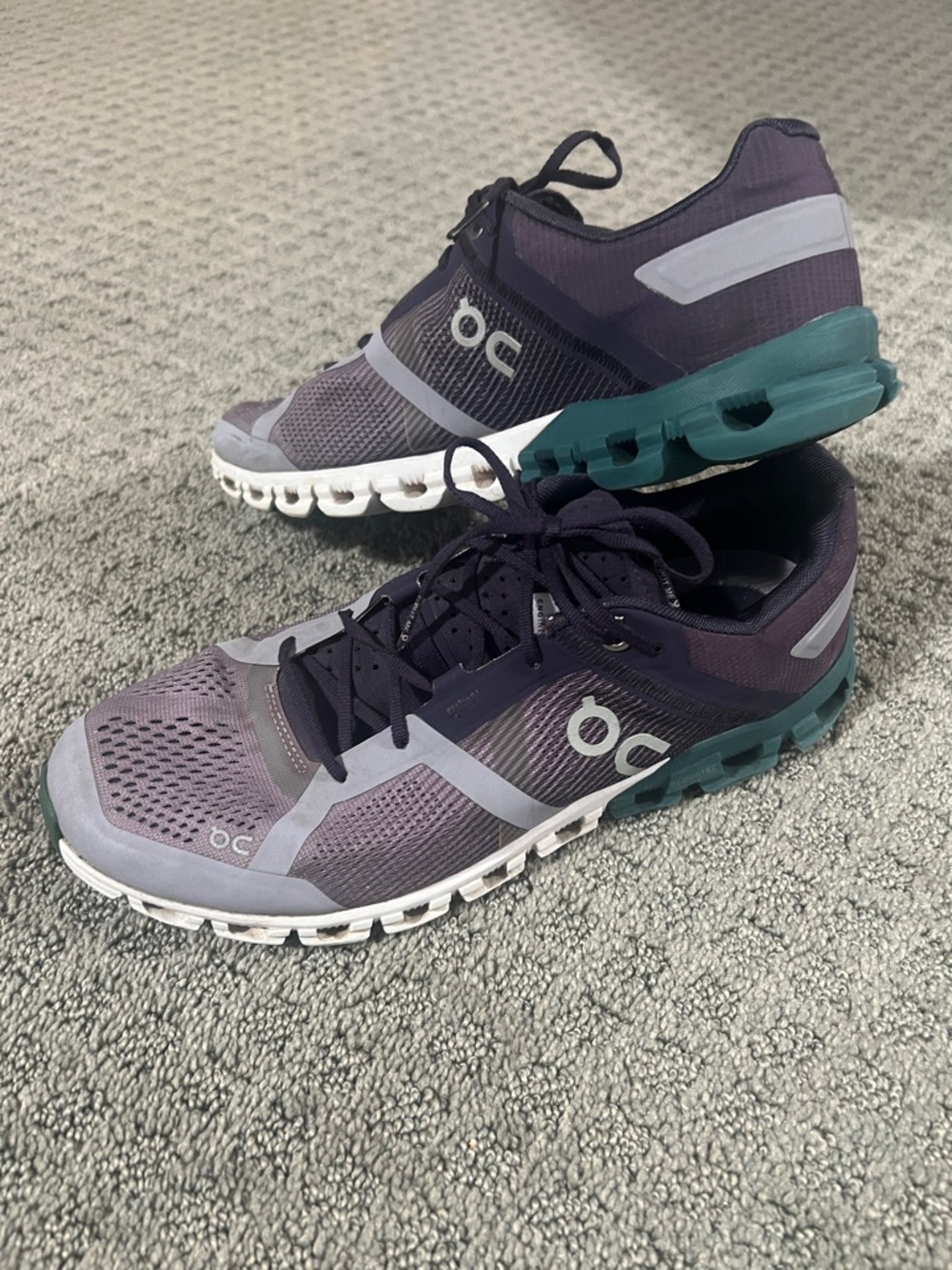 On Running Cloud Women’s 9.5 Purple Athletic Running Lightweight Trainers
